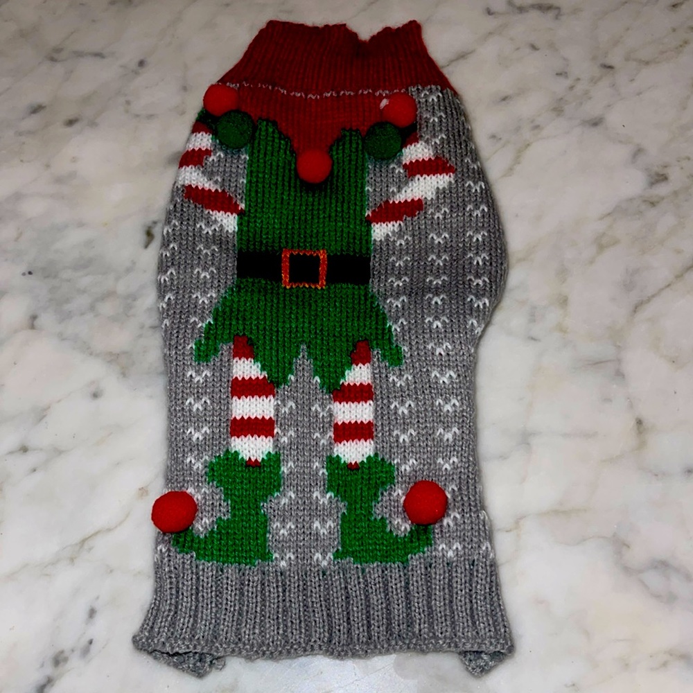 Small pet or dog sweater10”x 5”